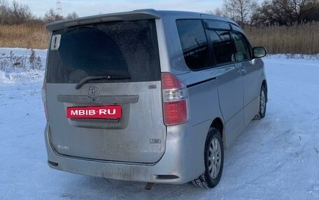 Toyota Noah III, 2008 год, 1 450 000 рублей, 19 фотография