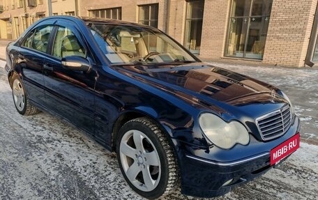 Mercedes-Benz C-Класс, 2000 год, 640 000 рублей, 2 фотография