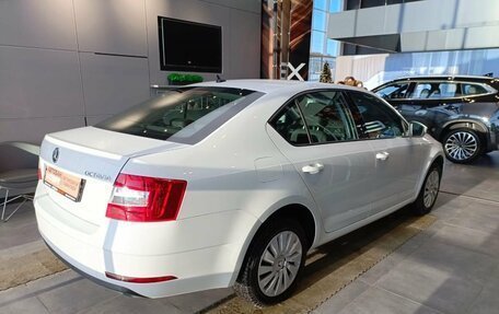 Skoda Octavia, 2019 год, 1 899 000 рублей, 4 фотография