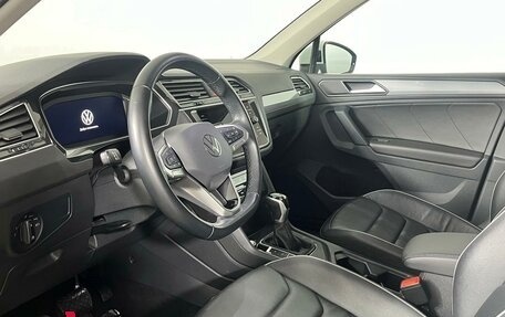 Volkswagen Tiguan II, 2021 год, 3 279 000 рублей, 11 фотография