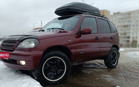 Chevrolet Niva I рестайлинг, 2004 год, 380 000 рублей, 2 фотография