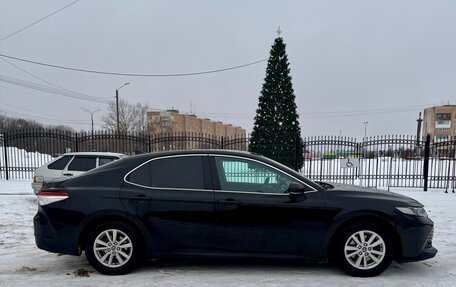 Toyota Camry, 2019 год, 2 450 000 рублей, 4 фотография