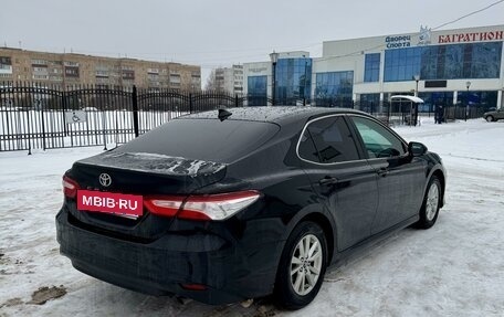 Toyota Camry, 2019 год, 2 450 000 рублей, 5 фотография