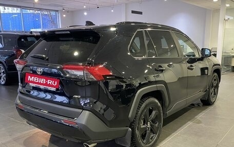 Toyota RAV4, 2021 год, 3 999 000 рублей, 5 фотография