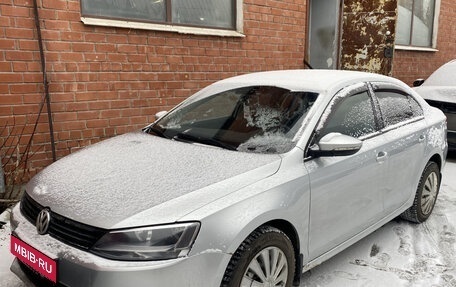 Volkswagen Jetta VI, 2013 год, 1 040 001 рублей, 1 фотография