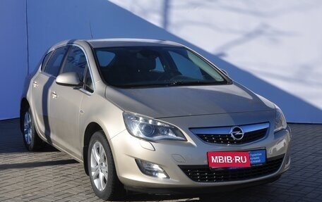 Opel Astra J, 2011 год, 1 099 000 рублей, 2 фотография