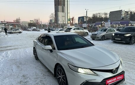 Toyota Camry, 2021 год, 4 000 000 рублей, 4 фотография