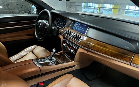 BMW 7 серия, 2013 год, 1 750 000 рублей, 11 фотография