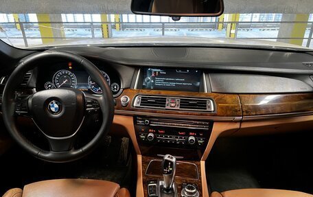 BMW 7 серия, 2013 год, 1 750 000 рублей, 14 фотография