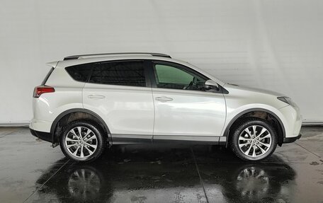 Toyota RAV4, 2016 год, 2 649 000 рублей, 4 фотография