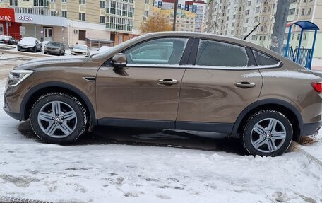 Renault Arkana I, 2021 год, 1 970 000 рублей, 2 фотография