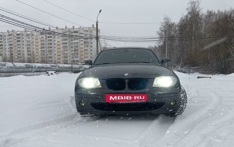 BMW 1 серия, 2005 год, 717 000 рублей, 2 фотография