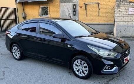 Hyundai Solaris II рестайлинг, 2018 год, 1 400 000 рублей, 4 фотография