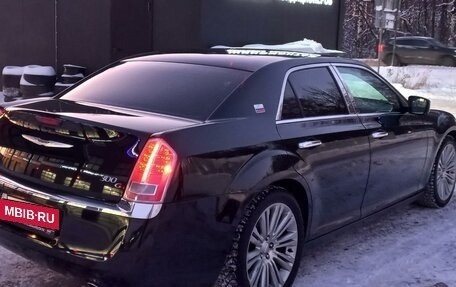 Chrysler 300C II, 2012 год, 1 600 000 рублей, 3 фотография