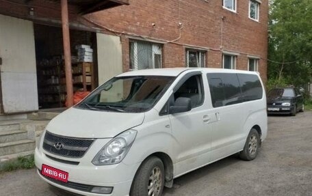 Hyundai Grand Starex Grand Starex I рестайлинг 2, 2009 год, 1 300 000 рублей, 1 фотография