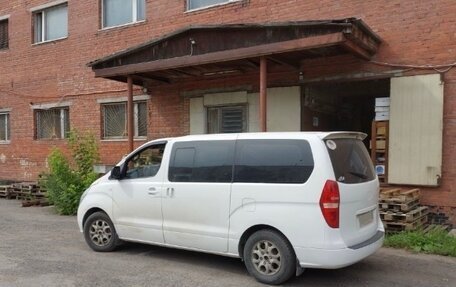 Hyundai Grand Starex Grand Starex I рестайлинг 2, 2009 год, 1 300 000 рублей, 2 фотография