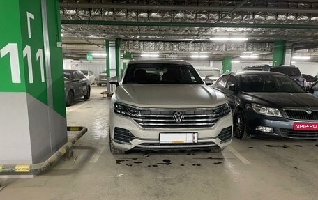 Volkswagen Touareg III, 2021 год, 10 000 000 рублей, 1 фотография