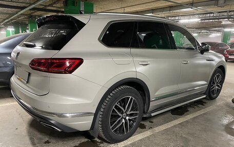 Volkswagen Touareg III, 2021 год, 10 000 000 рублей, 6 фотография