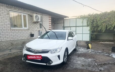 Toyota Camry, 2016 год, 2 800 000 рублей, 3 фотография