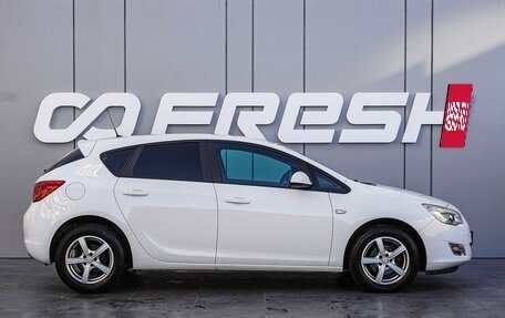 Opel Astra J, 2011 год, 920 000 рублей, 5 фотография