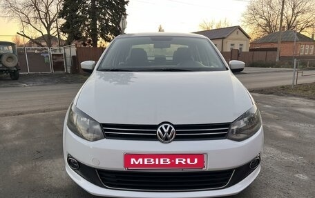 Volkswagen Polo VI (EU Market), 2013 год, 860 000 рублей, 4 фотография