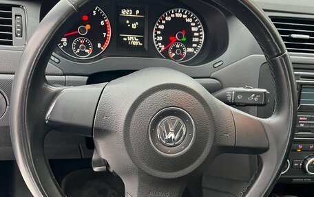 Volkswagen Jetta VI, 2014 год, 1 250 000 рублей, 14 фотография