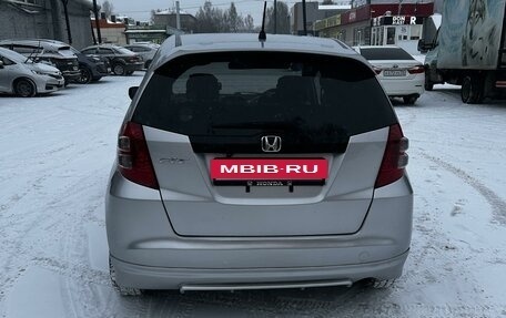 Honda Fit III, 2008 год, 715 000 рублей, 4 фотография