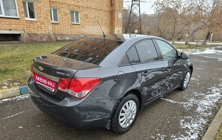 Chevrolet Cruze II, 2011 год, 680 000 рублей, 3 фотография