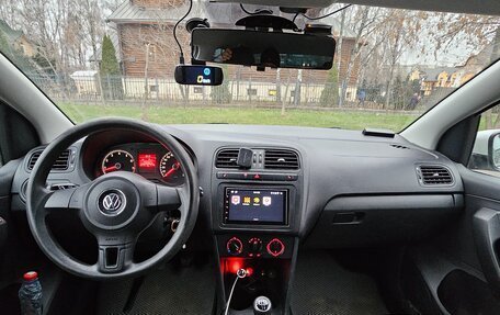 Volkswagen Polo VI (EU Market), 2012 год, 600 000 рублей, 11 фотография