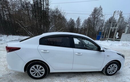 KIA Rio IV, 2021 год, 1 600 000 рублей, 1 фотография