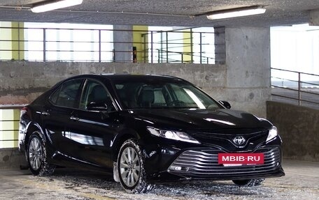 Toyota Camry, 2020 год, 3 450 000 рублей, 3 фотография