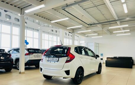 Honda Fit III, 2016 год, 1 259 000 рублей, 6 фотография