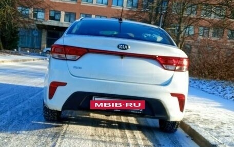 KIA Rio IV, 2019 год, 1 300 000 рублей, 4 фотография