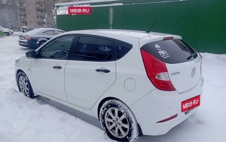 Hyundai Solaris II рестайлинг, 2015 год, 1 200 000 рублей, 7 фотография