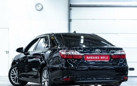 Toyota Camry, 2017 год, 2 269 000 рублей, 4 фотография