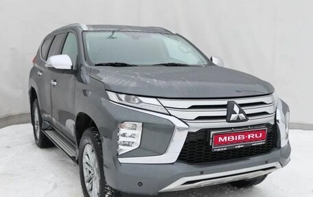 Mitsubishi Pajero Sport III рестайлинг, 2021 год, 4 469 000 рублей, 3 фотография