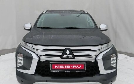 Mitsubishi Pajero Sport III рестайлинг, 2021 год, 4 469 000 рублей, 2 фотография