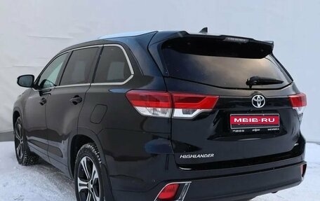 Toyota Highlander III, 2019 год, 4 499 000 рублей, 6 фотография