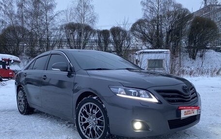 Toyota Camry, 2010 год, 1 480 000 рублей, 2 фотография