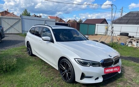 BMW 3 серия, 2019 год, 4 380 000 рублей, 21 фотография