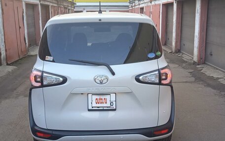 Toyota Sienta II, 2016 год, 1 600 000 рублей, 5 фотография