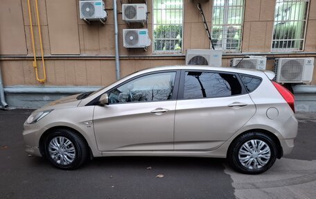 Hyundai Solaris II рестайлинг, 2012 год, 950 000 рублей, 3 фотография