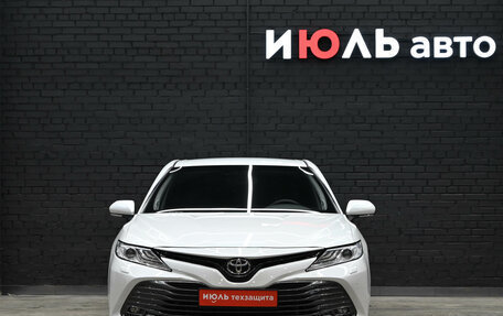 Toyota Camry, 2019 год, 2 900 000 рублей, 2 фотография