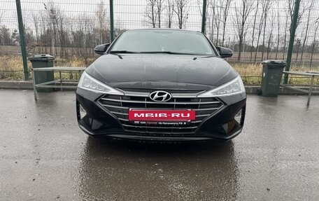 Hyundai Elantra VI рестайлинг, 2020 год, 2 000 000 рублей, 2 фотография