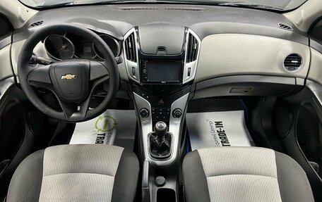 Chevrolet Cruze II, 2013 год, 895 000 рублей, 10 фотография