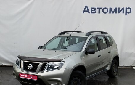 Nissan Terrano III, 2015 год, 1 090 000 рублей, 1 фотография