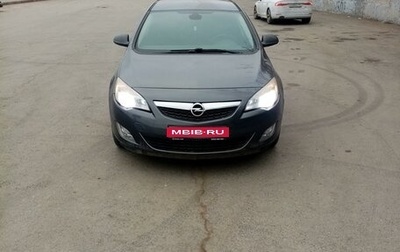 Opel Astra J, 2010 год, 700 000 рублей, 1 фотография