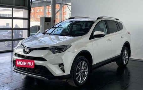 Toyota RAV4, 2017 год, 2 750 000 рублей, 2 фотография