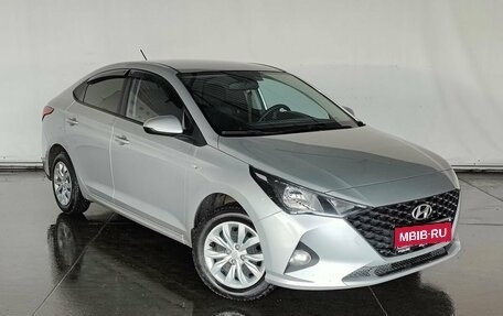 Hyundai Solaris II рестайлинг, 2021 год, 1 639 000 рублей, 3 фотография