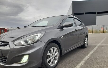 Hyundai Solaris II рестайлинг, 2012 год, 865 000 рублей, 11 фотография